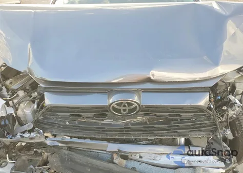 2021 Toyota Rav4 Xle z USA, uszkodzony, nr VIN 2T3W1RFV3MC165106